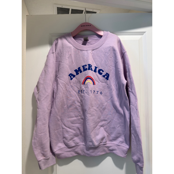 Women’s Gildan Sweatshirt Size S Purple America Est. 1776 - Picture 1 of 5